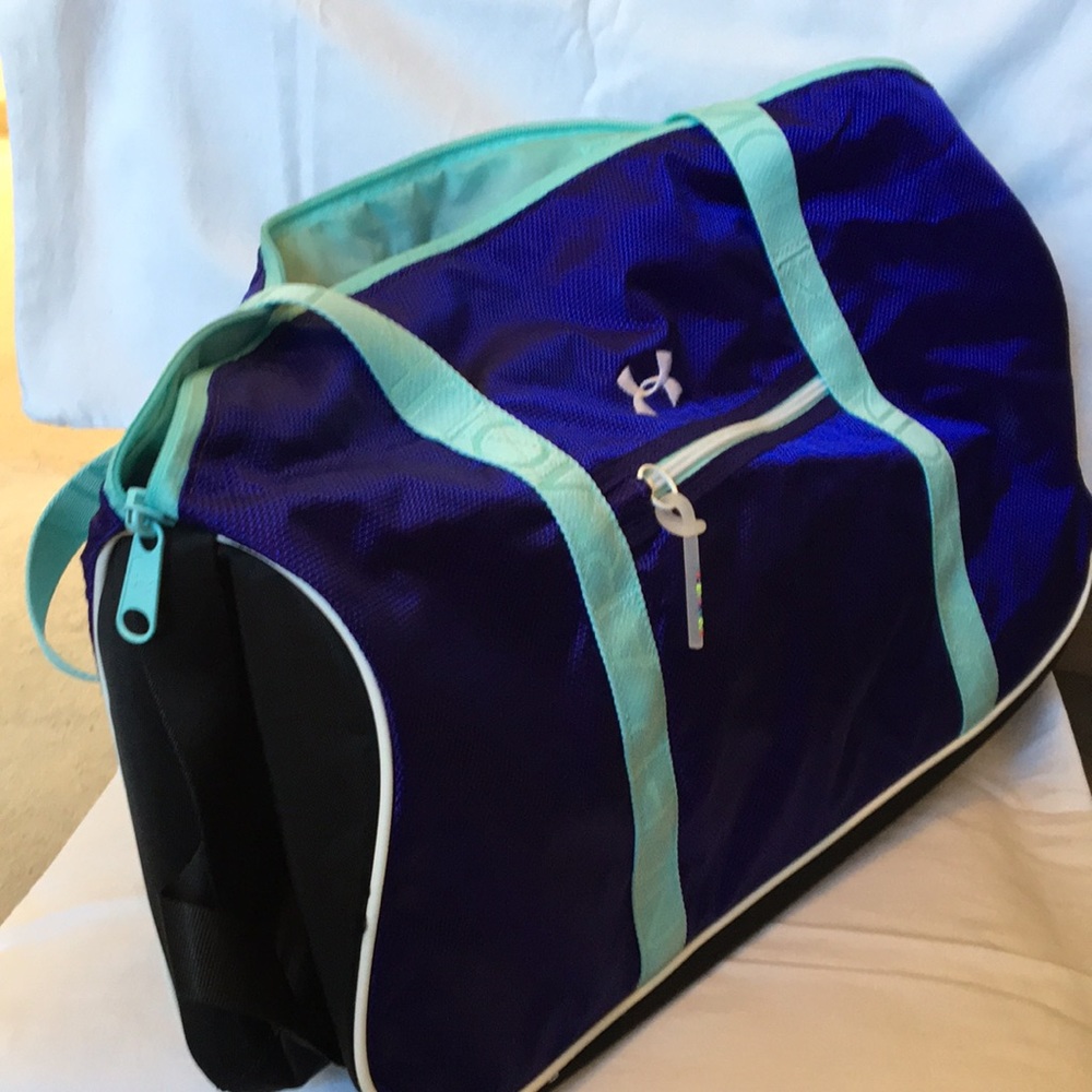 Under Armour Charm City Duffle with large zippered main compartment
